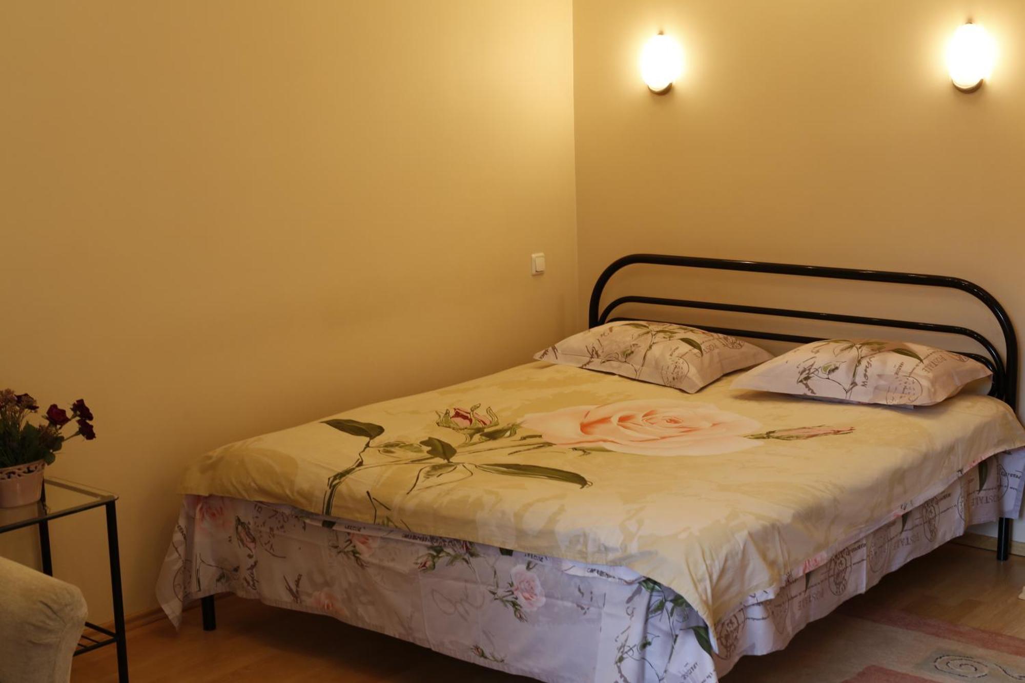 Hotel Service Predslava On Antonovicha Street Kiev Exterior foto